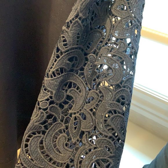 Club Monaco UNIQUE ITEM - Picture 3 of 3